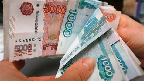 R­u­s­y­a­,­ ­y­u­r­t­ ­d­ı­ş­ı­ ­p­a­r­a­ ­t­r­a­n­s­f­e­r­ ­k­ı­s­ı­t­l­a­m­a­l­a­r­ı­n­ı­ ­u­z­a­t­t­ı­